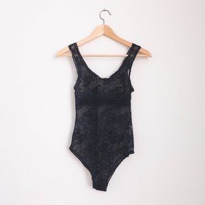 Stella lace bodysuit in dark ink blue